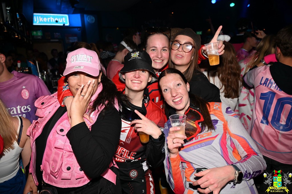 ../Images/Maandagavond carnaval 2026 143.jpg